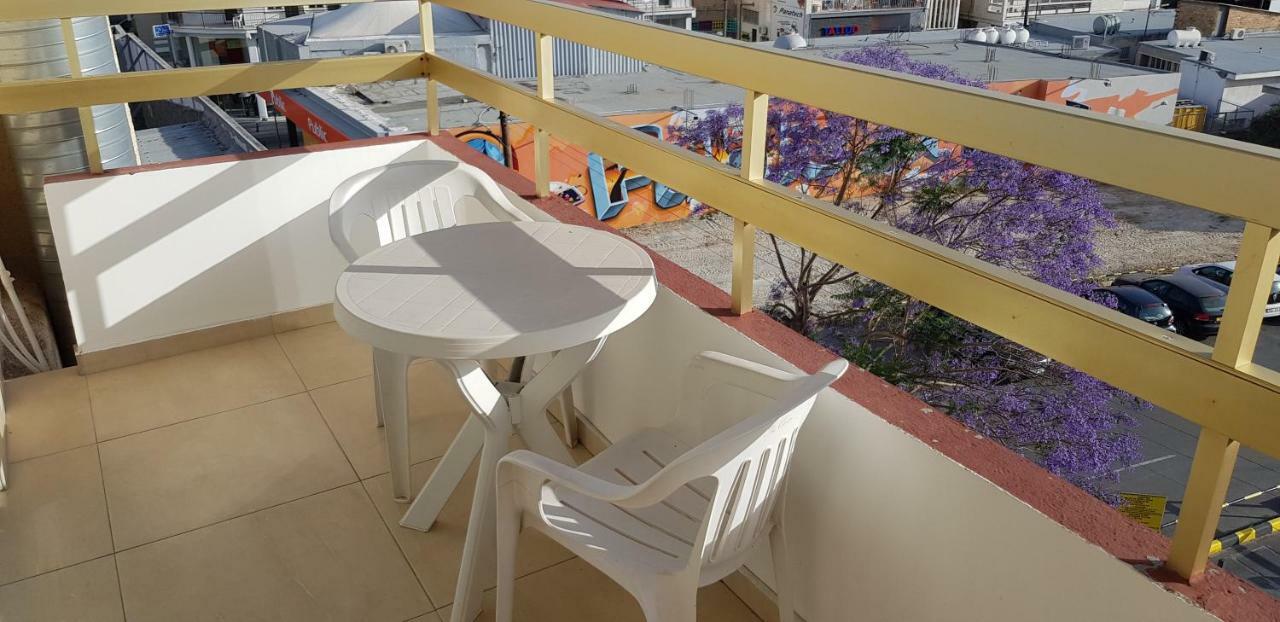 Petalmo City Apartments Larnaca Dış mekan fotoğraf